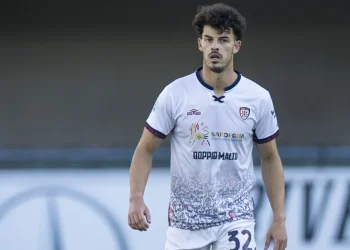 Cagliari: Zè Pedro operato al ginocchio, fuori un mese