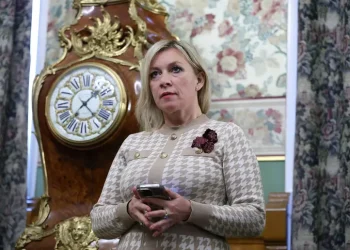 Mosca, ‘l’Ue preferisce disertori ucraini a turisti russi’