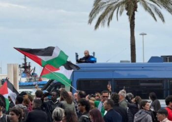 Cortei antimilitaristi in Sardegna, indagati 36 attivisti