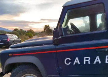 Con l’auto in una scarpata, muore un 53enne a Bono