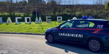 Viola per 2 volte divieto di avvicinamento alla madre, arrestato