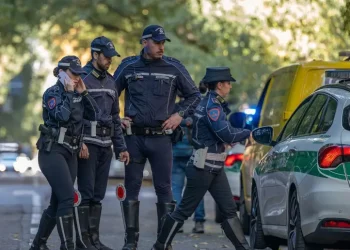 Dodicenne travolto da un furgone, è gravissimo