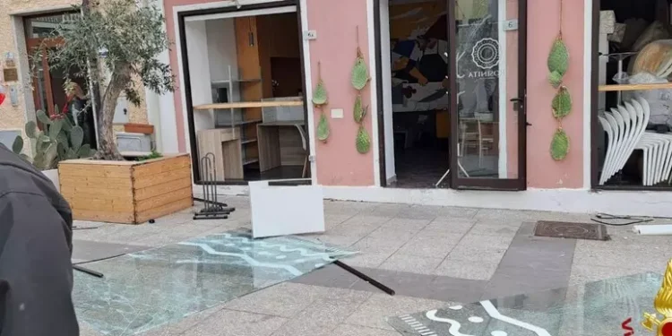 Esplode bombola in ristorante a Olbia, due feriti lievi