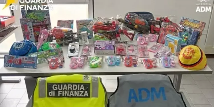 Maxi sequestro di merce contraffatta al porto canale di Cagliari