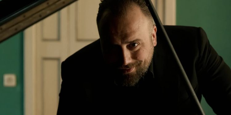 Raphael Gualazzi in concerto a Cagliari il 30 dicembre