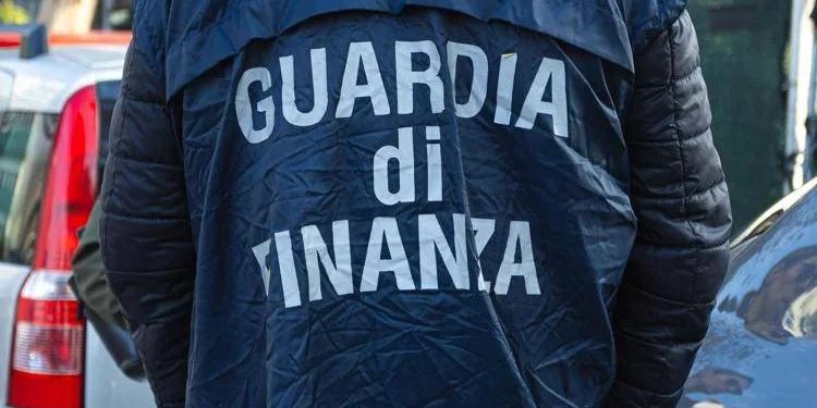 Scambio elettorale ed estorsione, 6 arresti tra Bari e Foggia. Indagato sindaco di Modugno