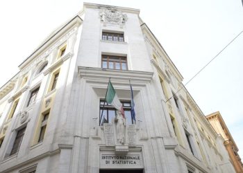 Istat, l’85% delle risorse del taglio Irpef destinate alle fasce alte di reddito