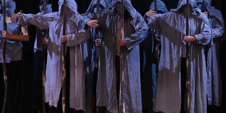 Cagliari, la danza di Micha van Hoecke rivive in Pèlerinage: una prima assoluta della compagnia Borderline Danza