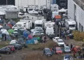 In 5000 al rave abusivo nella ex fabbrica Bugatti a Modena: 300 identificati e 1 arresto