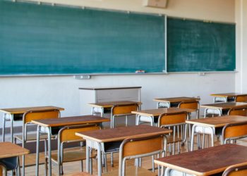 Firmato il rinnovo del contratto per la scuola: ulteriori aumenti per docenti e personale Ata