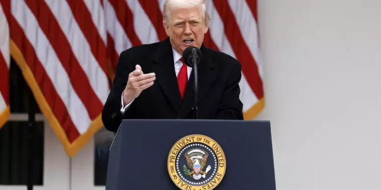 Trump vuole la guerra contro il Venezuela chiuso lo spazio aereo