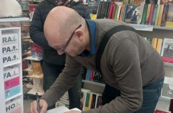“La Spiga nell’Occhio”, successo della presentazione del libro alla Mondadori dei Mulini