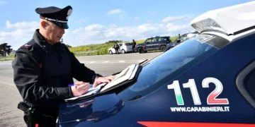 Forzano posto di blocco dei carabinieri, in auto un carico di carne rubata