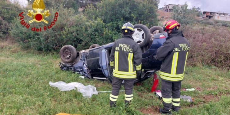 Esce di strada tra Irgoli e Capo Comino: un ragazza è rimasta ferita