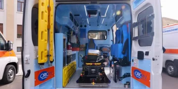 Paura a Iglesias, si rompono alcuni flaconi di acido: evacuata una scuola