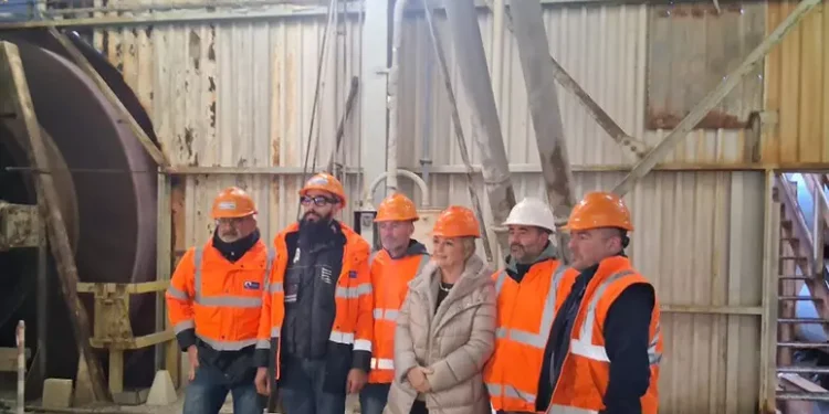 Eurallumina, delegazione di lavoratori coi sindacati domani al Mimit