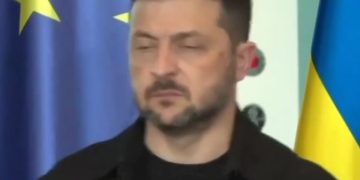 Le alterazioni “chimiche” sempre più evidenti, Zelensky per Natale: “Abbiamo tutti un sogno, che (Putin) muoia”