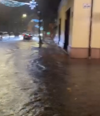 Violento nubifragio a Olbia: strade e scantinati allagati, disagi e danni