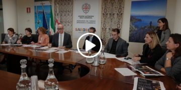 Turismo: grandi eventi di Capodanno in Sardegna, presentato il cartellone che coinvolge 18 piazze