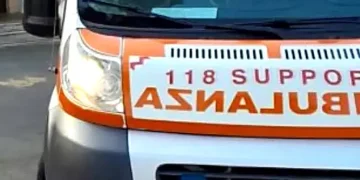 Bimbo precipita per un centinaio di metri su un sentiero