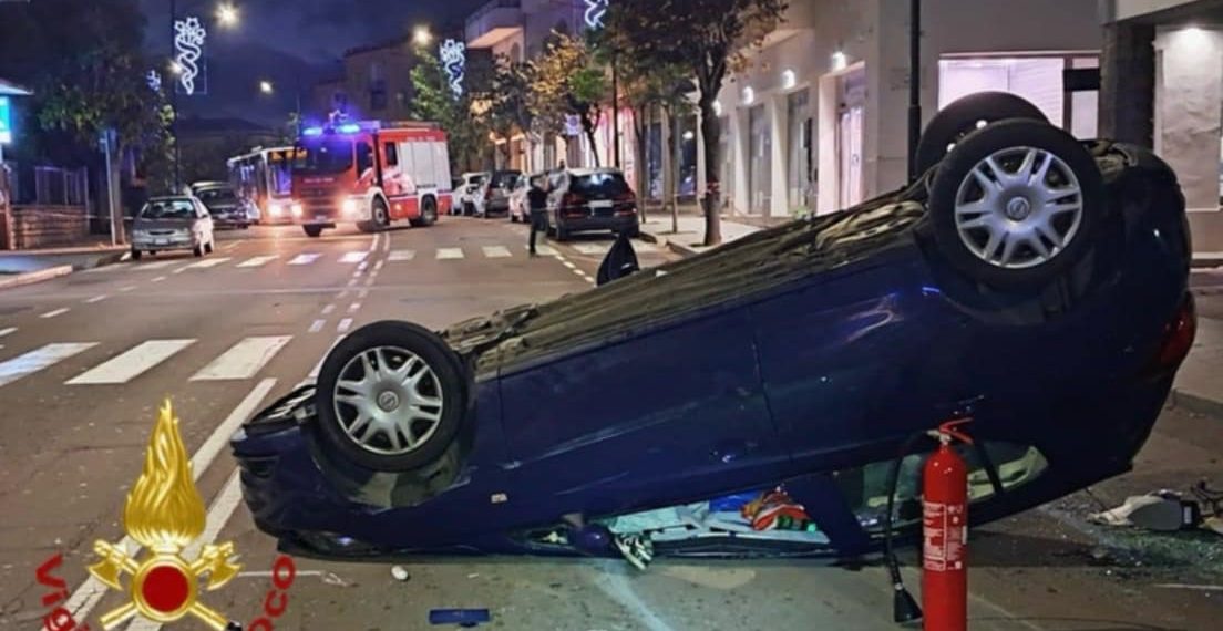 Gravissimo incidente a Olbia: due persone incastrate tra le lamiere