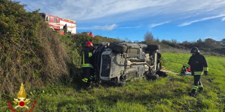 Grave incidente a Sindia: due persone soccorse