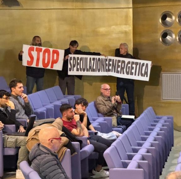 Colonialismo energetico, protesta all’Università di Cagliari
