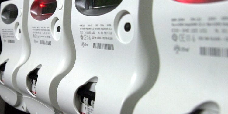 In arrivo per 4,5 milioni di famiglie un bonus da 55 euro per le bollette della luce