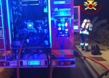 Abitazione in fiamme a La Maddalena