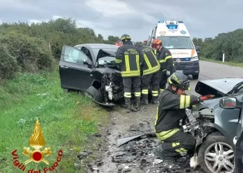 Due feriti, uno grave, nello scontro tra auto vicino Ghilarza