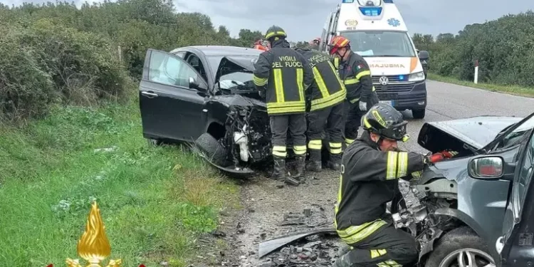 Due feriti, uno grave, nello scontro tra auto vicino Ghilarza