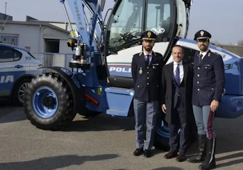 Sicurezza: consegnata la nuova pala gommata della Polizia per Milano-Cortina 2026