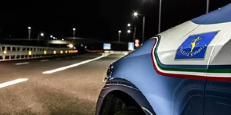 Maxi operazione antidroga della polizia, arresti e sequestri anche nell’Isola