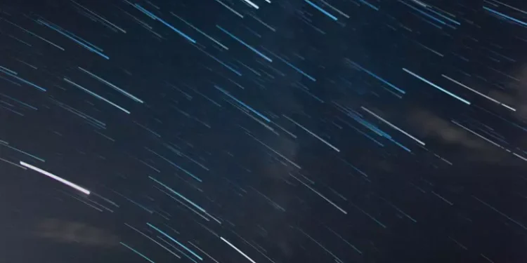 Il cielo di dicembre regala le stelle cadenti più belle del 2025