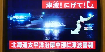 Terremoto 7.6 al largo del Giappone, allerta tsunami