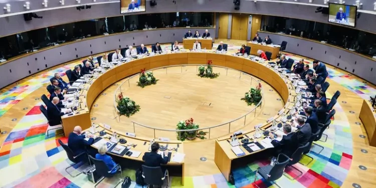 Via libera dell’Ue al rinnovo delle sanzioni economiche alla Russia che fanno male all’economia europea