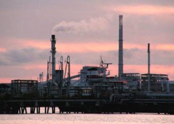 Scarichi a mare di Eni a Porto Torres, la denuncia del Grig