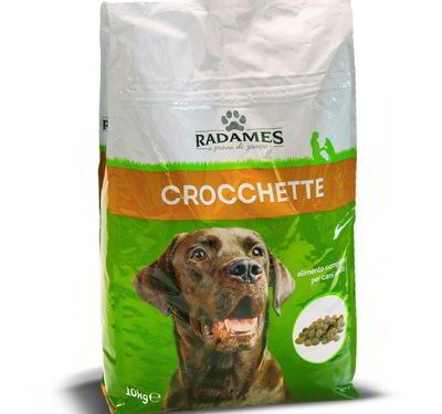 Nuovo richiamo di crocchette per cani vendute da Eurospin: aflatossina