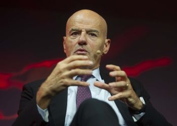 Pronti gli “sciacalli” a spolpare il Venezuela, l’Ad di Eni Descalzi alla Casa Bianca da Trump