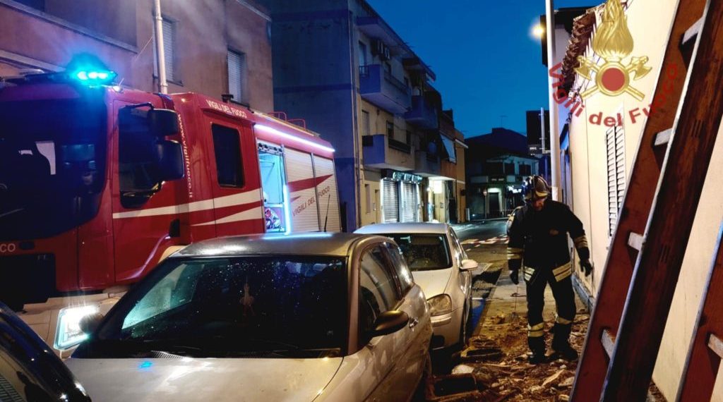 Paura a Sestu, crolla solaio di una casa: evacuata una 91 enne