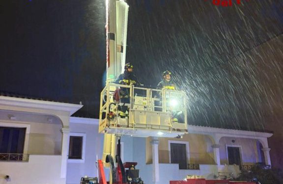 In 24 ore oltre 100 interventi dei Vigili del Fuoco in Gallura