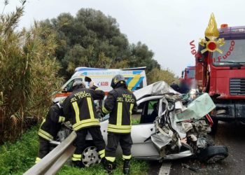 Grave incidente sulla SS 130: un ferito trasportato in ospedale