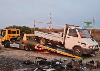 Roghi di rifiuti e carcasse di animali a Cagliari e provincia: quattro persone denunciate