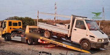 Roghi di rifiuti e carcasse di animali a Cagliari e provincia: quattro persone denunciate