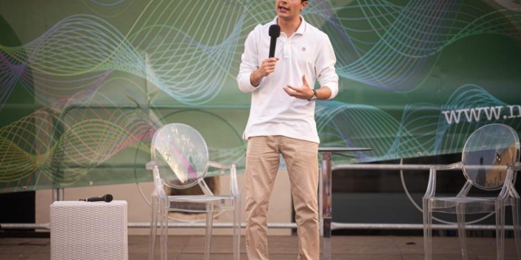 Speciale “Dietro le pagine – Festival Letterario Neanche gli Dei”: Riccardo Camarda