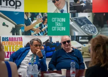 “Fare con le mani”, laboratorio e una mostra a Cagliari