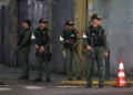 La Colombia schiera l’esercito alla frontiera col Venezuela