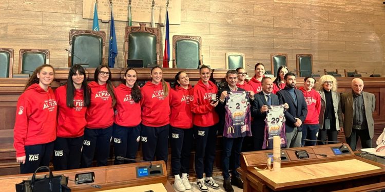 Cagliari celebra le atlete dell’Alfieri, orgoglio e valori per la città