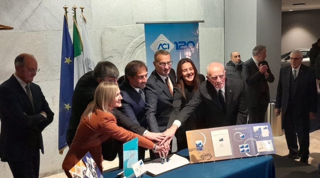 L’Aci chiude a Torino i festeggiamenti per i 120 anni