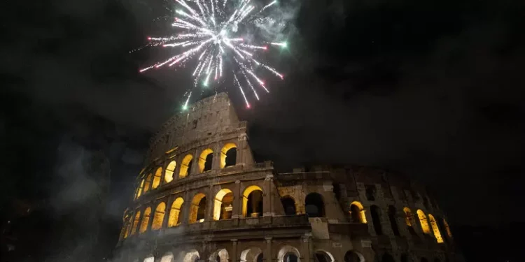 Per i botti di Capodanno 1 morto e 283 feriti. L’anno scorso furono 309